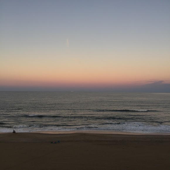 Meet your Posher, Laura - Picture 1 of 1